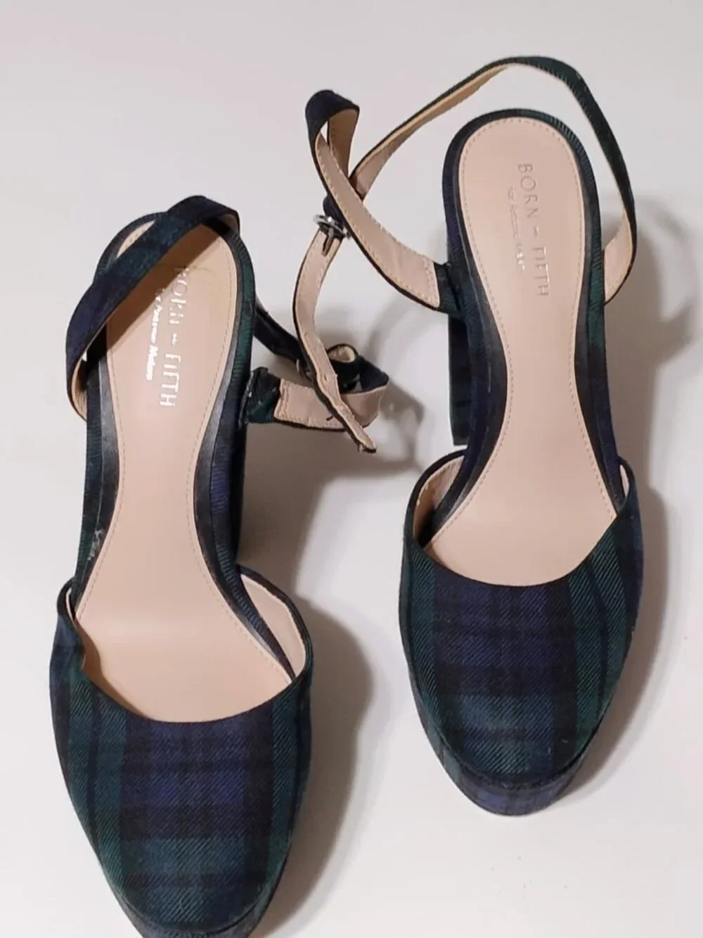 Antonio Melani Born on Fifth Liv Tartan Plaid Closed Toe Platform size 7M New